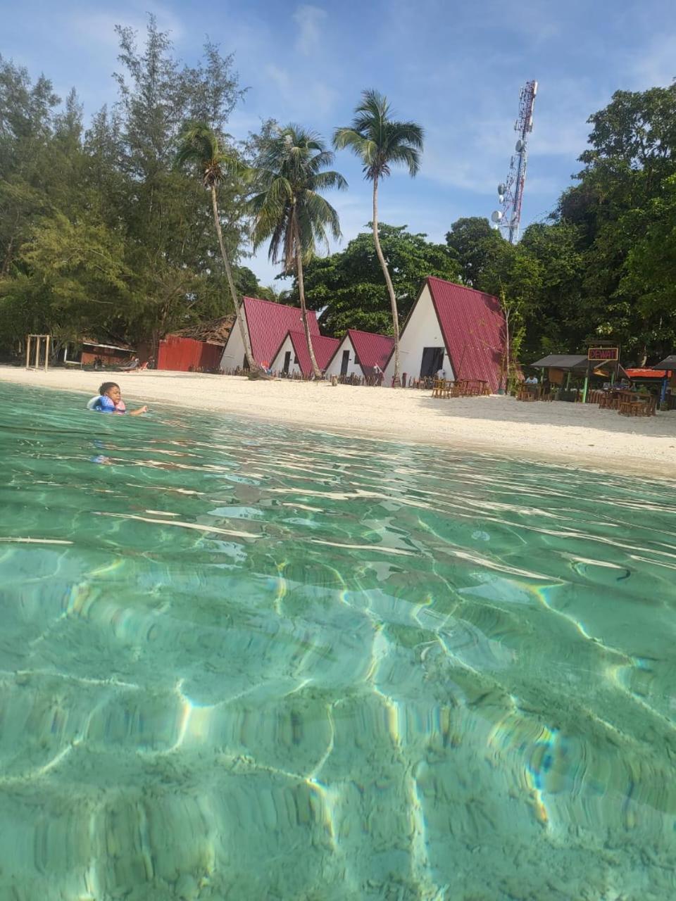 Dewati Roomstay B&B Lang Tengah Island Exterior photo