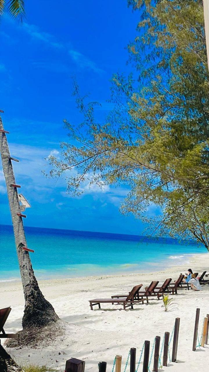 Dewati Roomstay B&B Lang Tengah Island Exterior photo